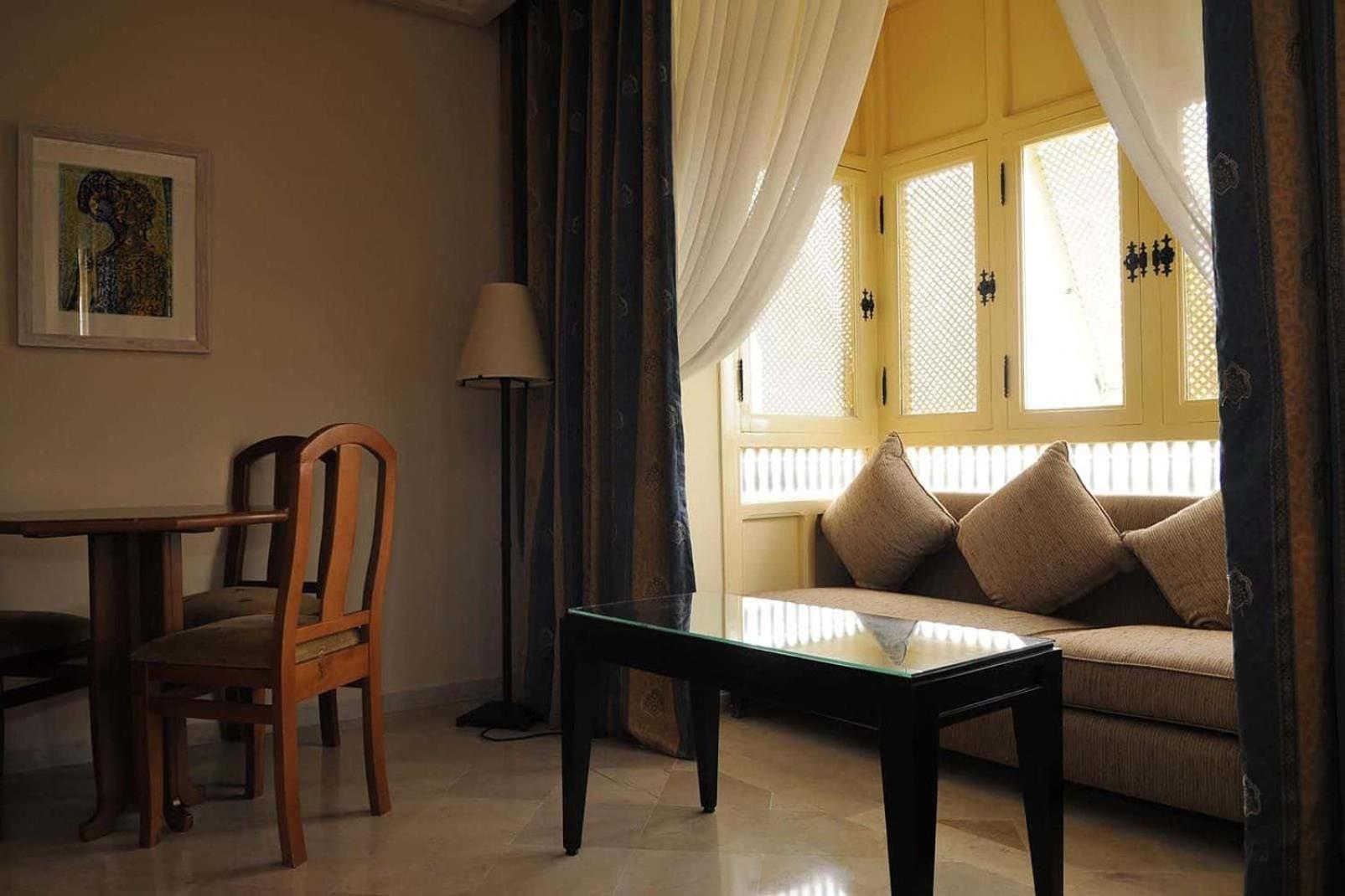 Alhambra Thalasso Hammamet Exterior foto A suite at the hotel