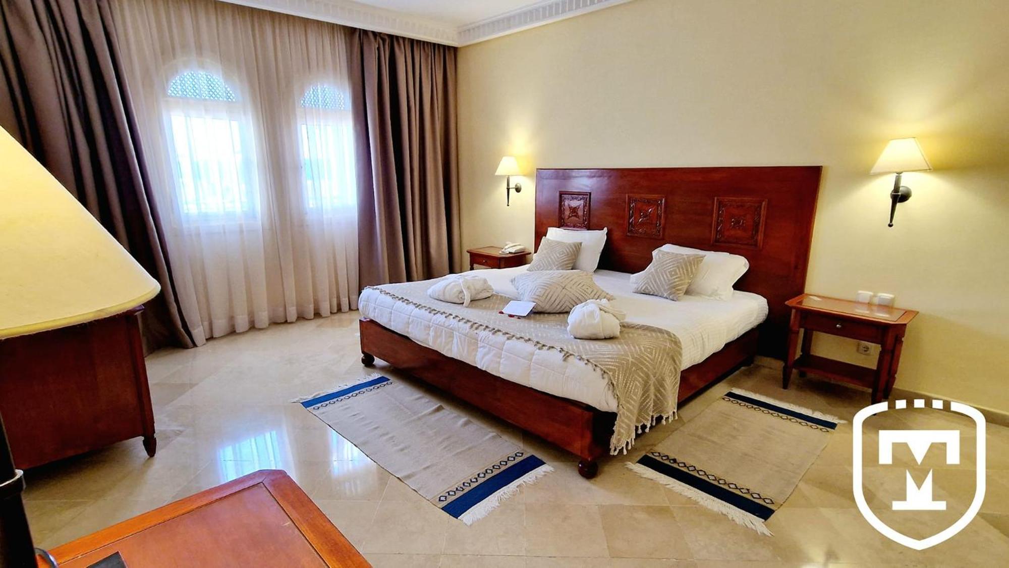 Alhambra Thalasso Hammamet Exterior foto A bedroom at the hotel