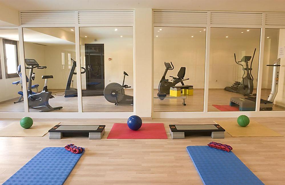 Alhambra Thalasso Hammamet Exterior foto A gym