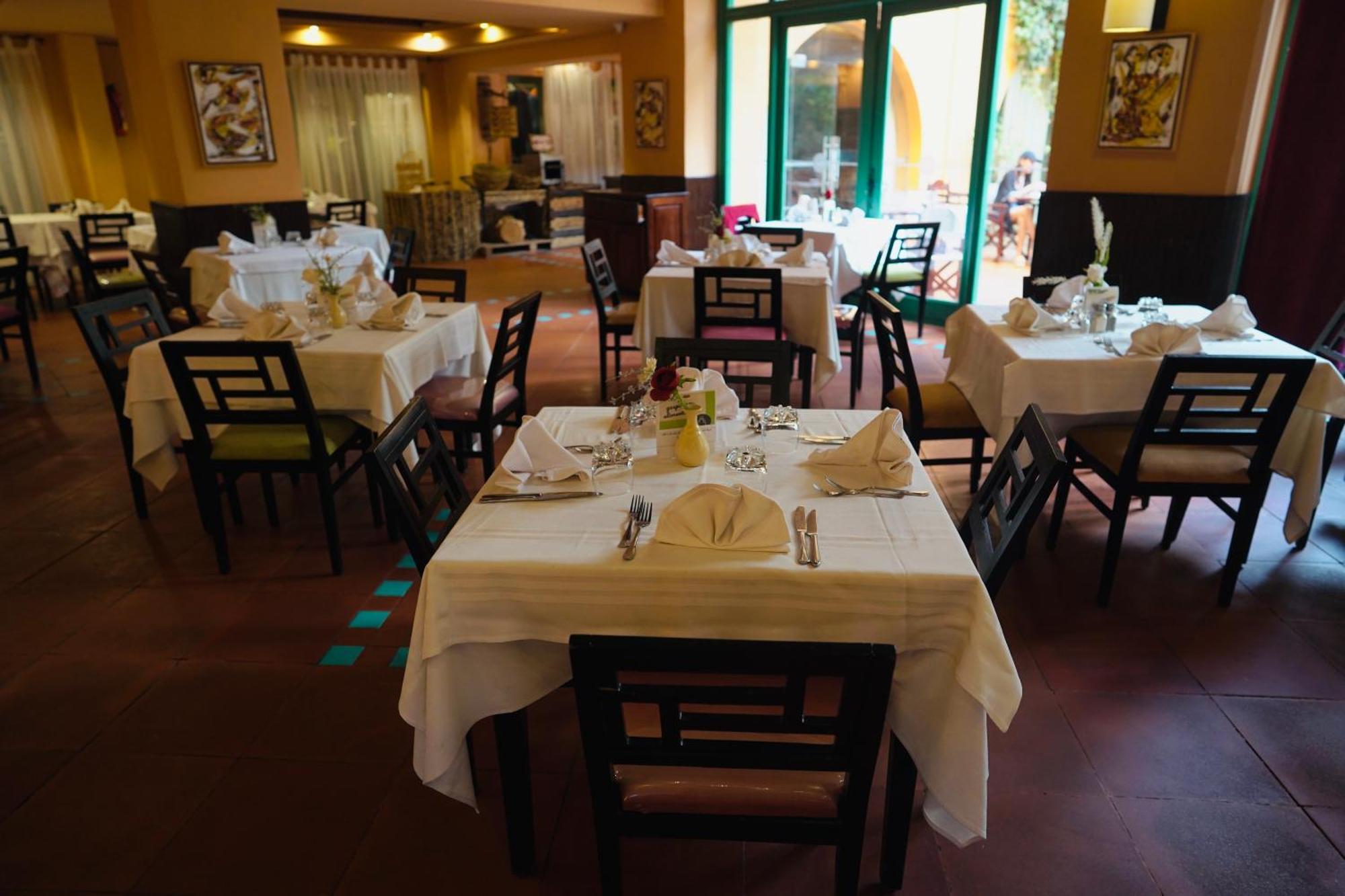 Alhambra Thalasso Hammamet Exterior foto Restaurant in the hotel