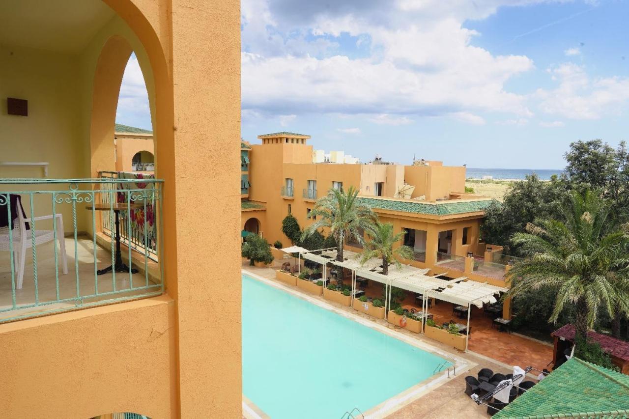 Alhambra Thalasso Hammamet Exterior foto The hotel's swimming pool