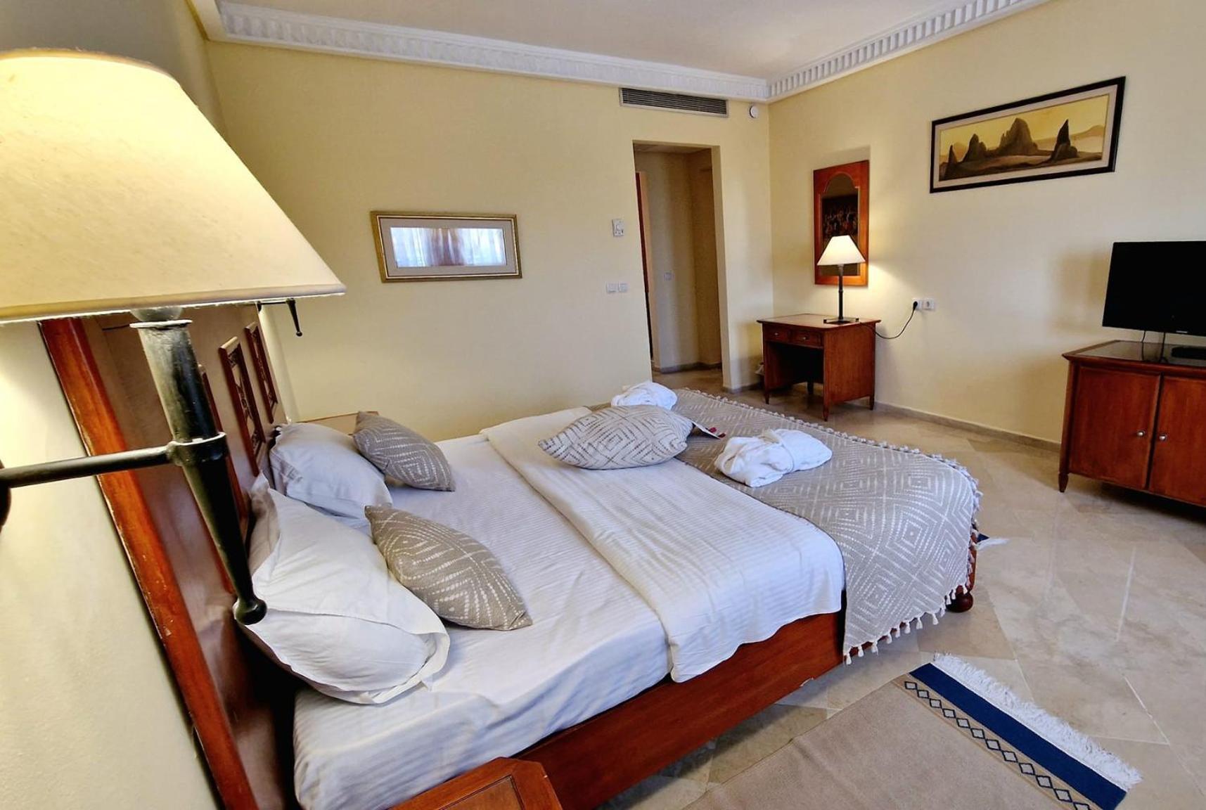 Alhambra Thalasso Hammamet Exterior foto A room at the hotel